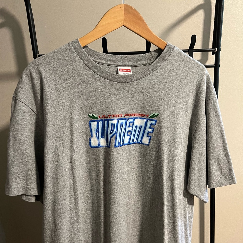 Supreme T-Shirt
